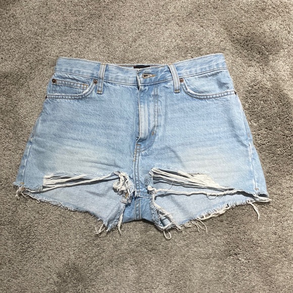 BDG girlfriend High rise distressed jeans shorts - Picture 2 of 6